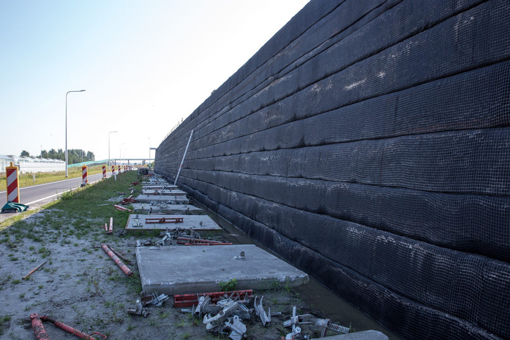 Westfrisiaweg N23 Zwaag gewapende grondconstructie